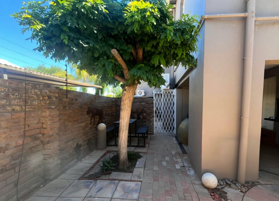 5 Bedroom Property for Sale in Blydeville Northern Cape